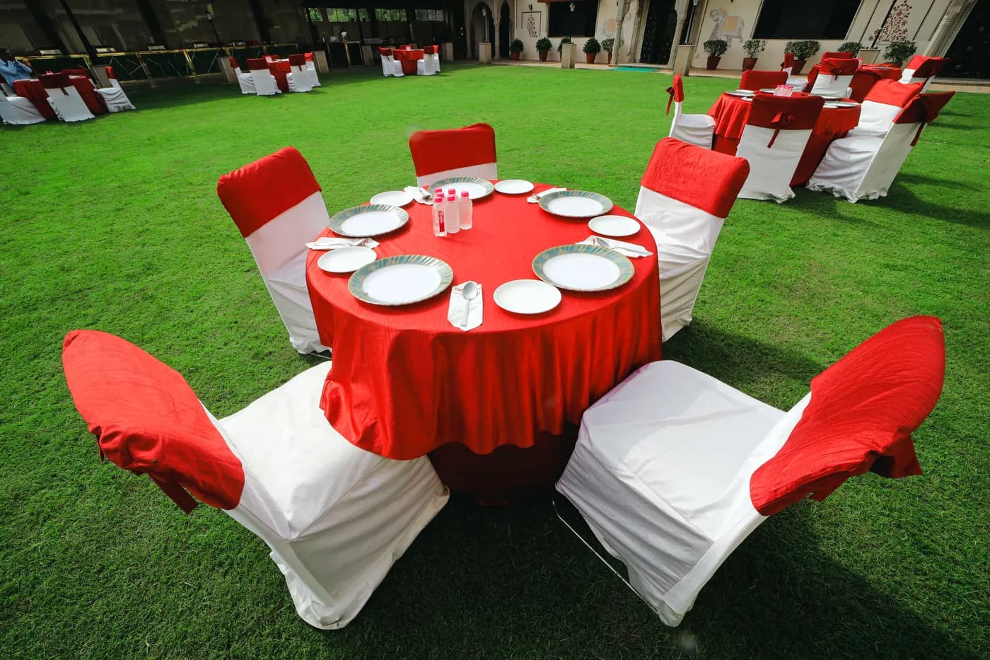 Cheelgadi marriage garden festive table setting in Jaipur